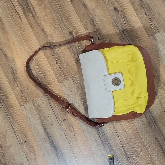 ISSAC MIZRAHI Cream Yellow Brown Color Block Leather Shoulder Bag - Picture 4 of 16